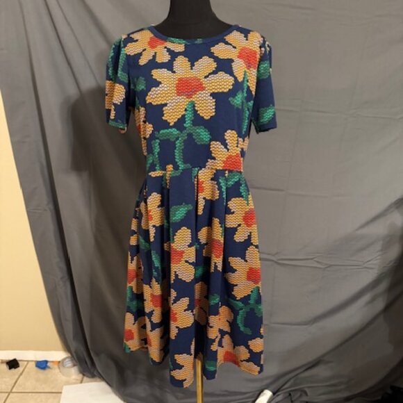 Floral Short Sleeve Dress - Picture 1 of 3